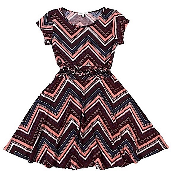 Love, Fire size small short sleeve maroon blue white thin chevron mini dress EUC - Picture 1 of 16